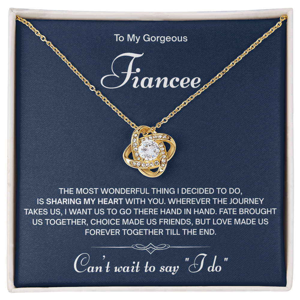 Fiancée Necklace – Meaningful Gift for Your Future Wife