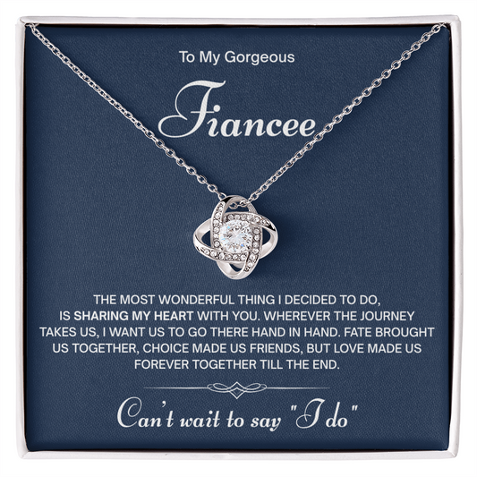 Fiancée Necklace – Meaningful Gift for Your Future Wife