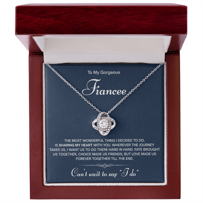 Fiancée Necklace – Meaningful Gift for Your Future Wife